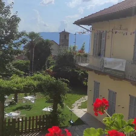 Hostal Del Quadrifoglio Ameno