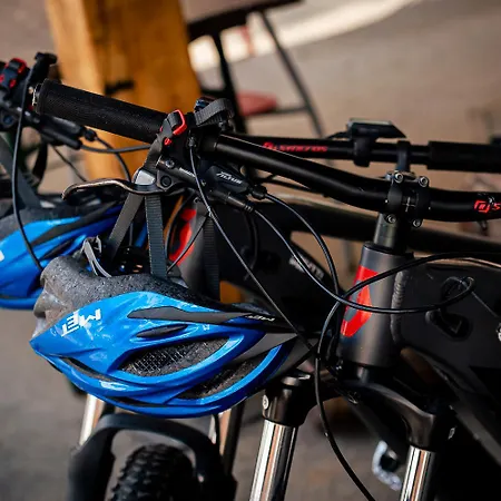 Hostal Del Quadrifoglio *